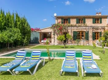 Captivating Mallorcan Villa With A Pool In Soller - Apartment in Soller